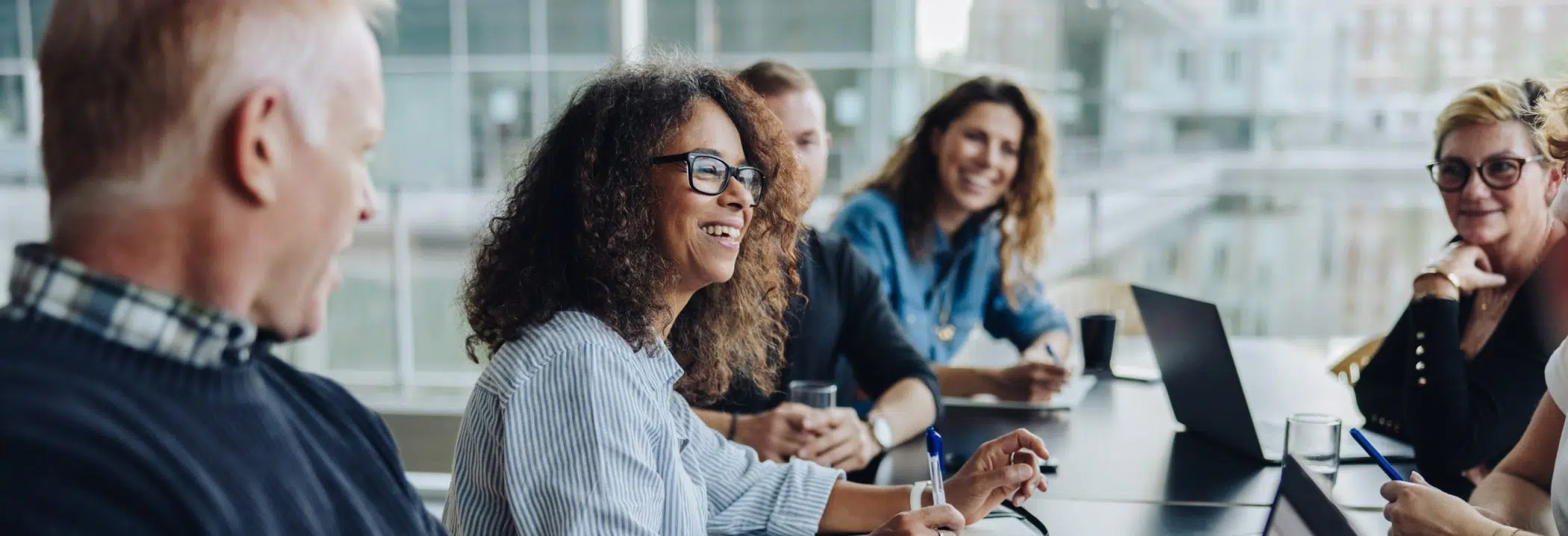 people in meeting image 4