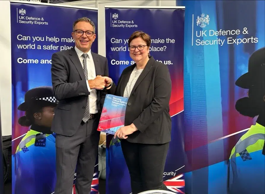 Simon Banks and Tracy Buckingham UKDSE image