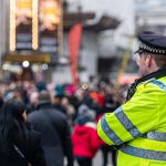 Apoyo a las operaciones de TI del sector público con conectividad permanente para garantizar la fiabilidad, el cumplimiento normativo y la continuidad.