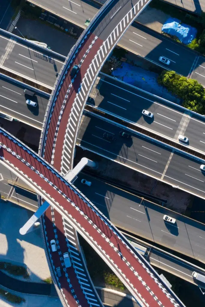 Large overlaying intersection