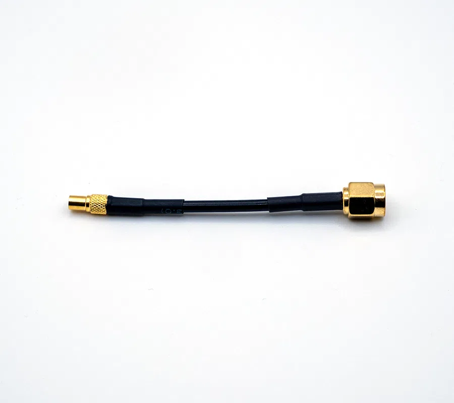 SMA (m) to MMCX (f) adaptor for various CSL products
